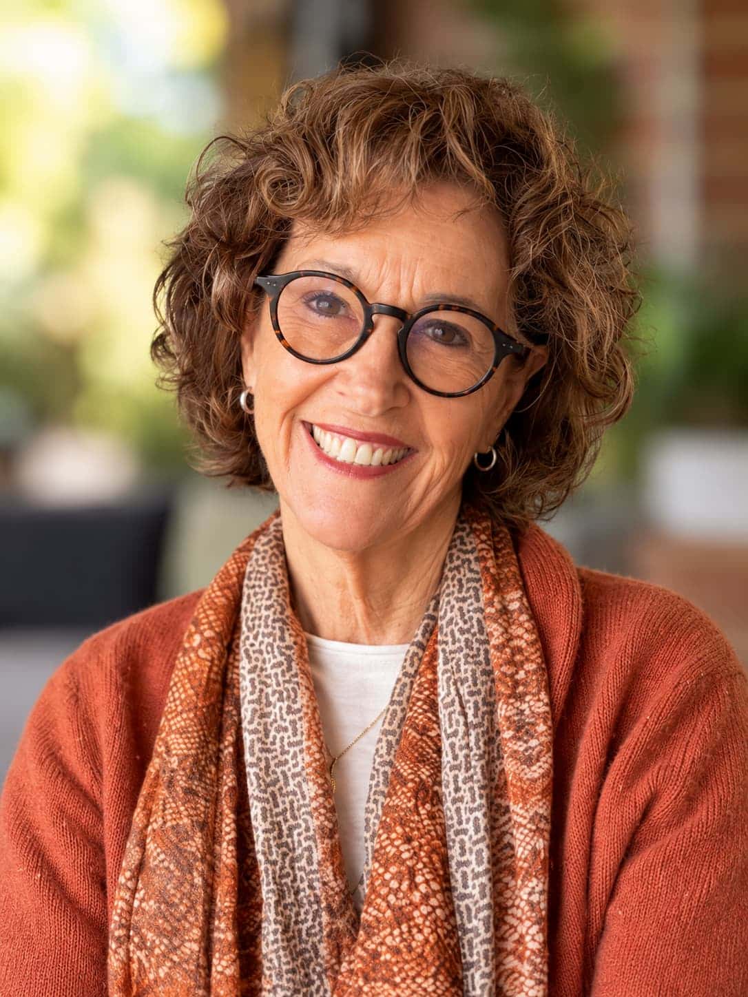 Jane Irvine, accredited mental health social worker and Gestalt psychotherapist at Perth Counselling & Psychotherapy